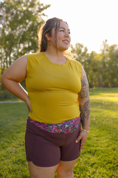 Outshine Short | Nightshade